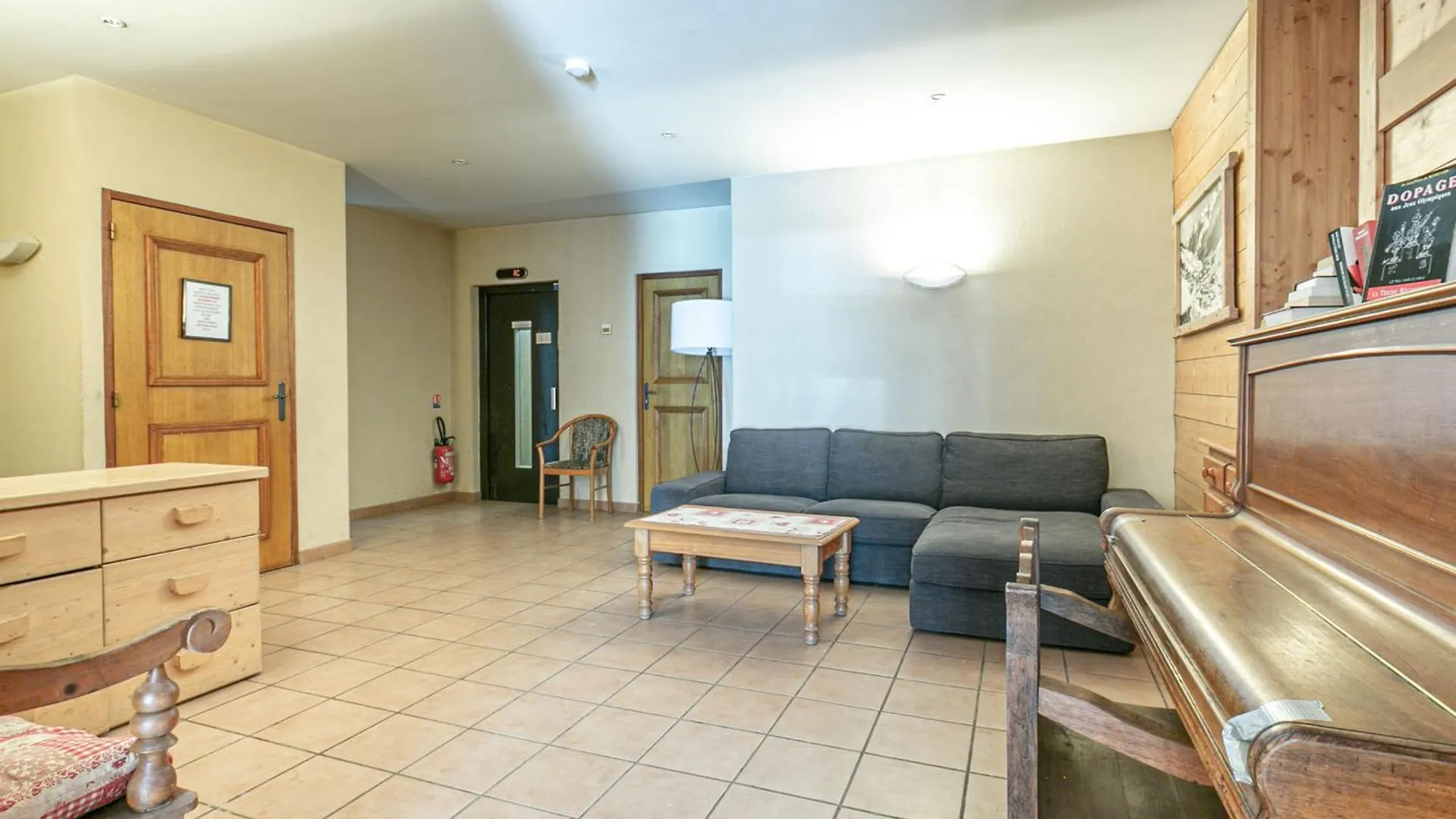 Charmant 4 Pieces En Centre Village, Proche Pistes - 8 Pers, Wifi, Parking, Balcon, Animaux Acceptes - Fr-1-437-48 La Clusaz 0*,  France
